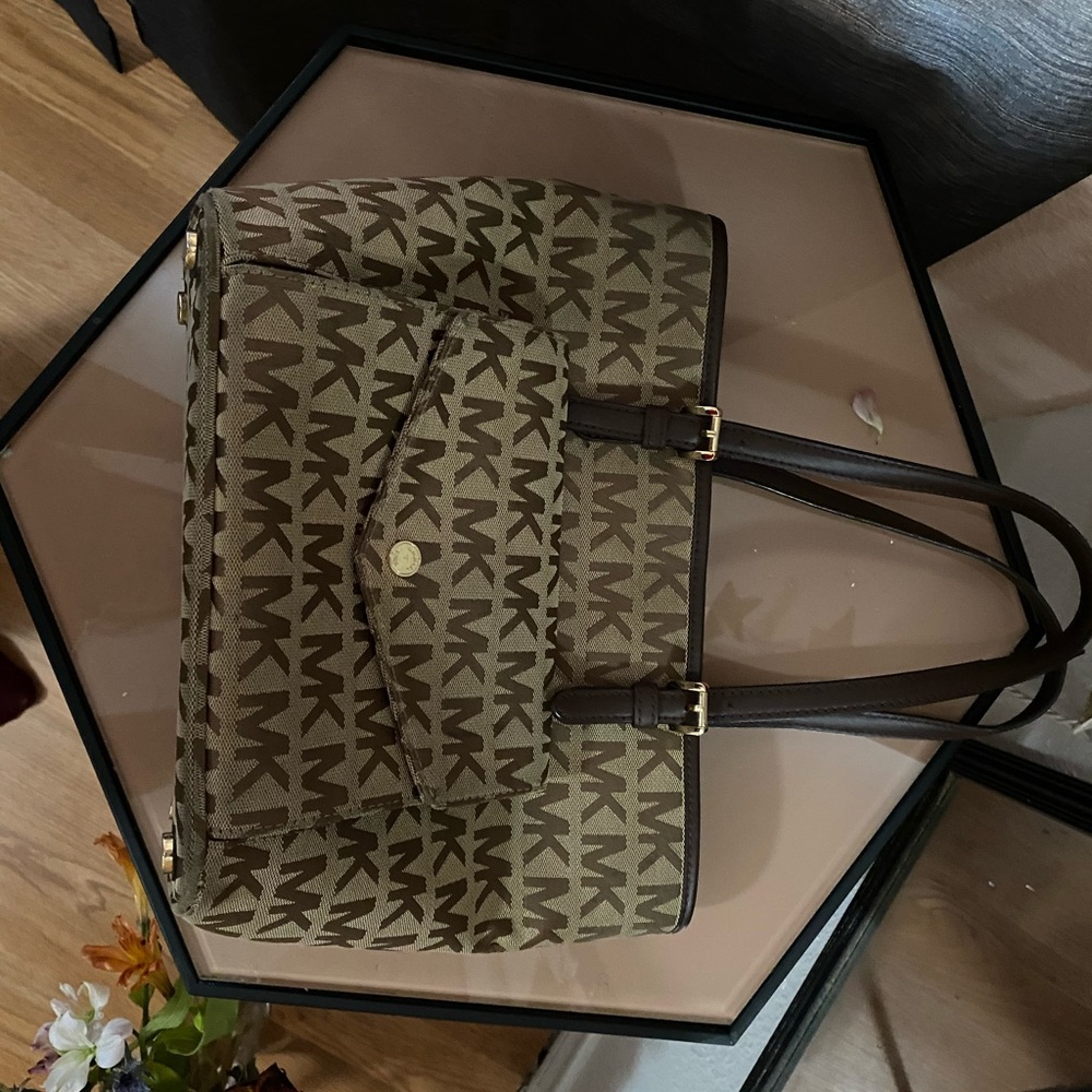 Michael Kors purse